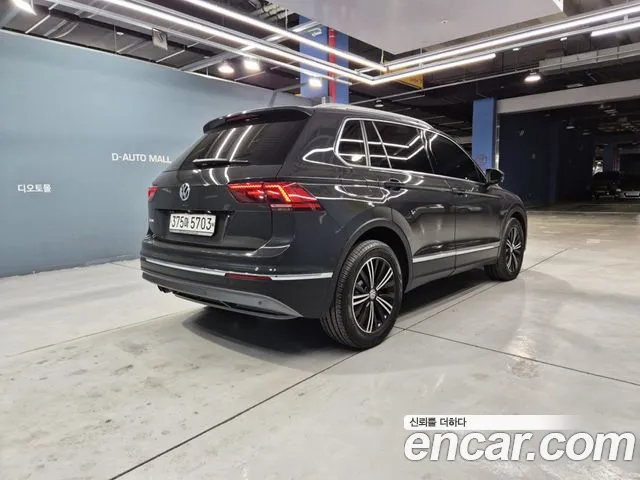 Volkswagen Tiguan 2020 thumb 3