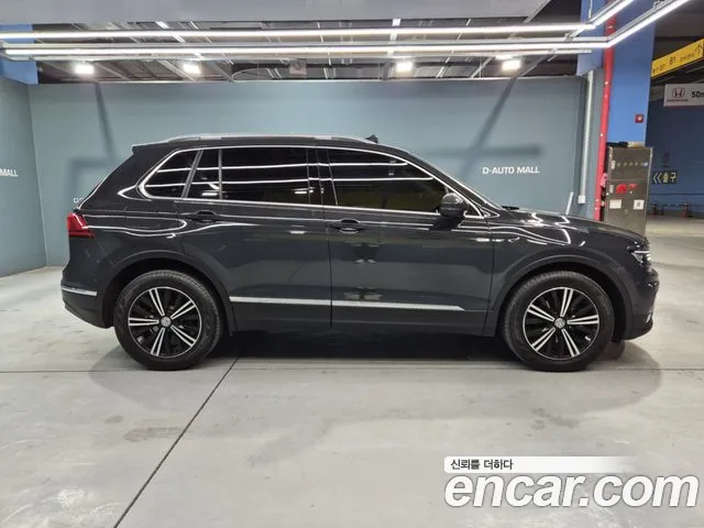 Volkswagen Tiguan 2020 thumb 4
