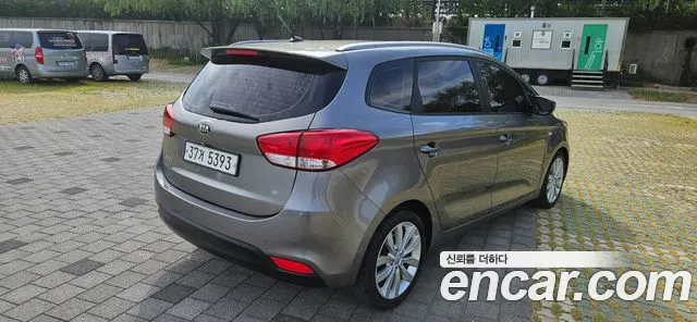 Kia Carens 2015 thumb 6