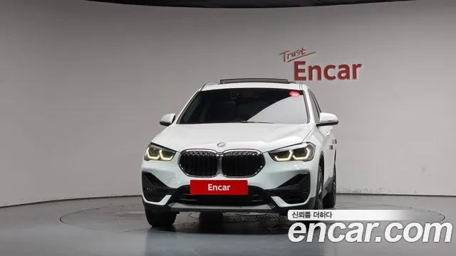 BMW X1 2020 thumb 3
