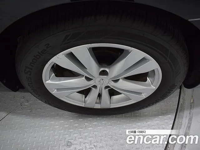 Renault-KoreaSamsung Megane 2016 thumb 5