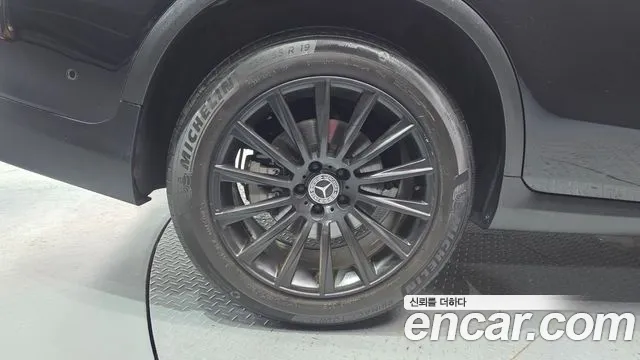 Mercedes-Benz GLC 2019 thumb 5