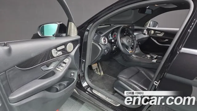 Mercedes-Benz GLC 2019 thumb 10