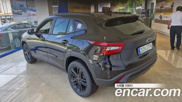 Chevrolet Tracker 2026 thumb 2