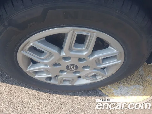 Hyundai Staria 2025 thumb 8