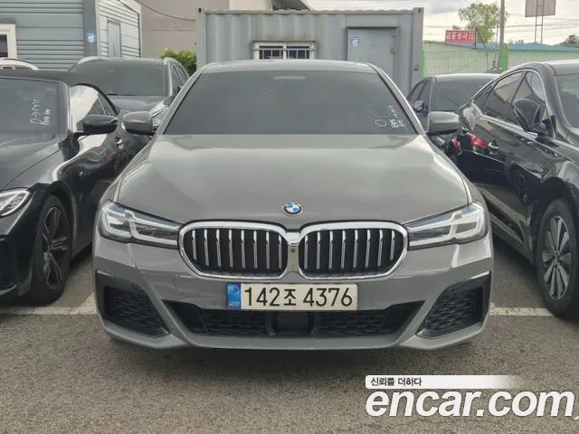 BMW 5-Series 2021 1