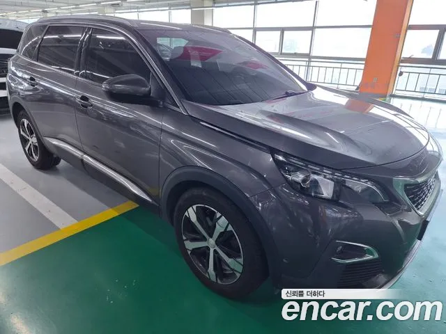 Peugeot 5008 2018 thumb 3