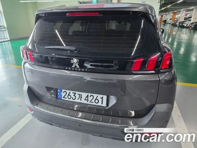 Peugeot 5008 2018 thumb 5