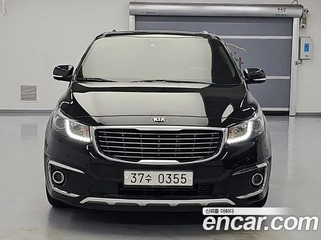 Kia Carnival 2016 thumb 2