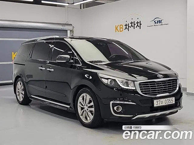 Kia Carnival 2016 thumb 4