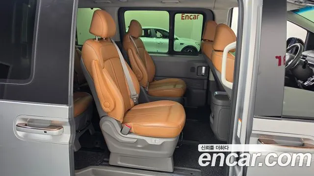 Hyundai Staria 2021 thumb 11