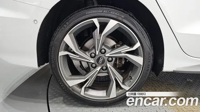 Audi A3 2023 thumb 5