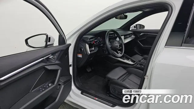 Audi A3 2023 thumb 10