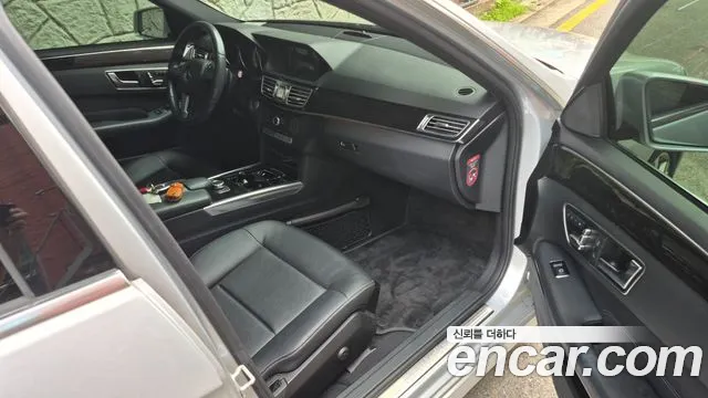 Mercedes-Benz E-Класс 2015 thumb 7