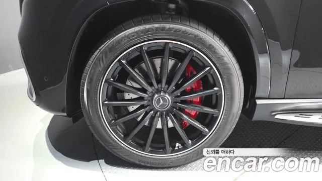 Mercedes-Benz GLS 2026 thumb 5