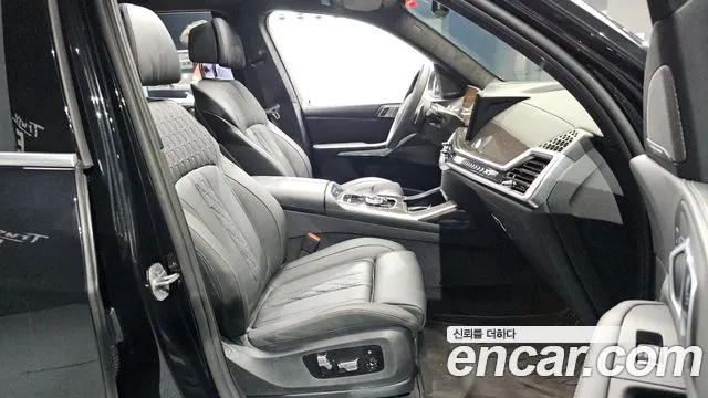 BMW X7 2026 thumb 12