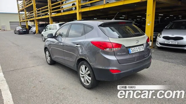 Hyundai Tucson 2010 thumb 5