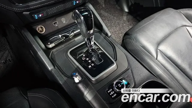 KG_Mobility_Ssangyong Rexton 2018 thumb 9