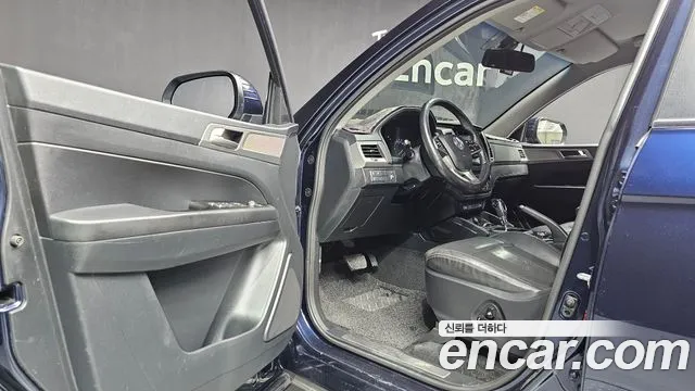 KG_Mobility_Ssangyong Rexton 2018 thumb 10