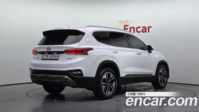 Hyundai Santa Fe 2018 thumb 2