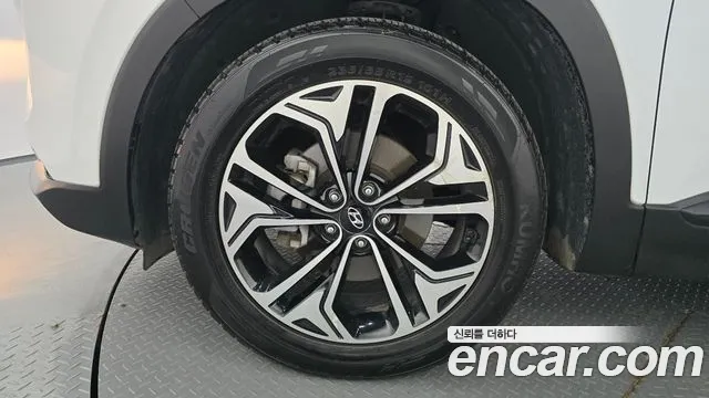 Hyundai Santa Fe 2018 thumb 5