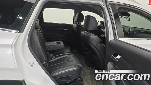 Hyundai Santa Fe 2018 thumb 11