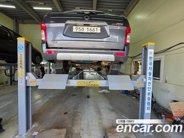 KG_Mobility_Ssangyong KORANDO 2014 thumb 2
