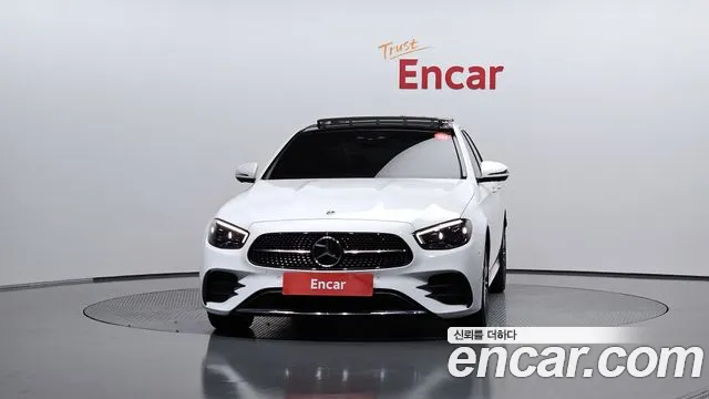 Mercedes-Benz E-Класс 2022 thumb 2