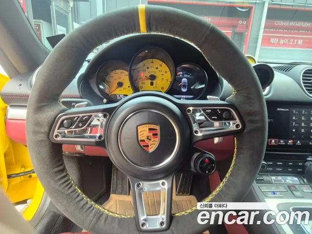 Porsche Cayman 2018 thumb 8