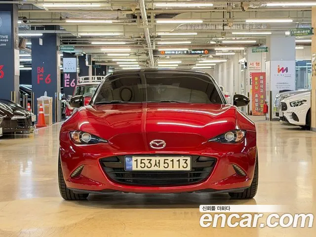 Mazda MX-5 Miata 2021 thumb 3