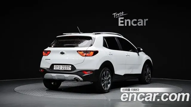 Kia Stonic 2017 1