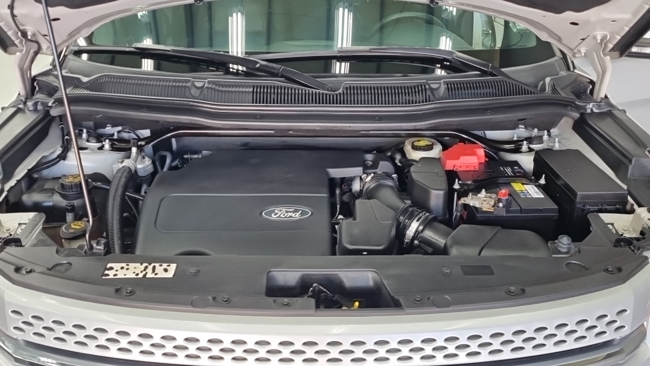 Ford Explorer 2014 thumb 6