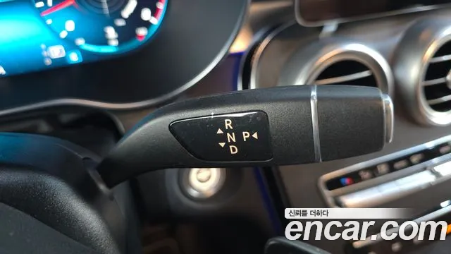 Mercedes-Benz GLC 2021 thumb 9