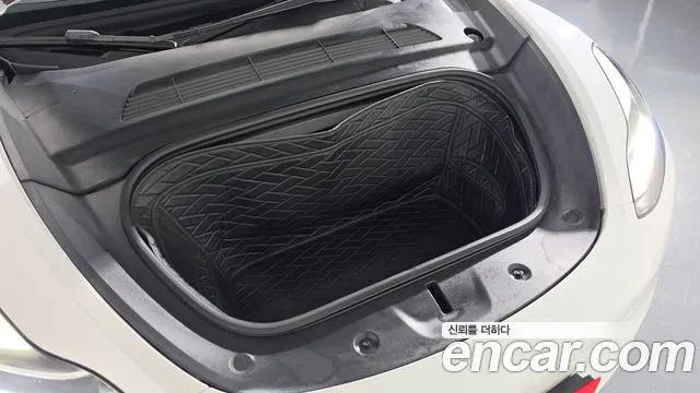 Tesla Model Y 2022 thumb 5