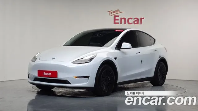 Tesla Model Y 2022 thumb 11