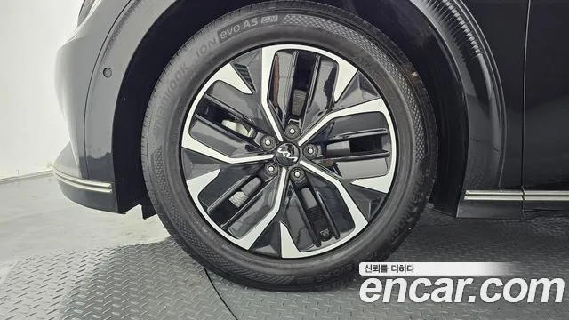 Kia EV6 2022 thumb 4