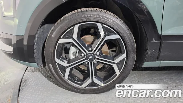 Kia Niro 2024 thumb 5