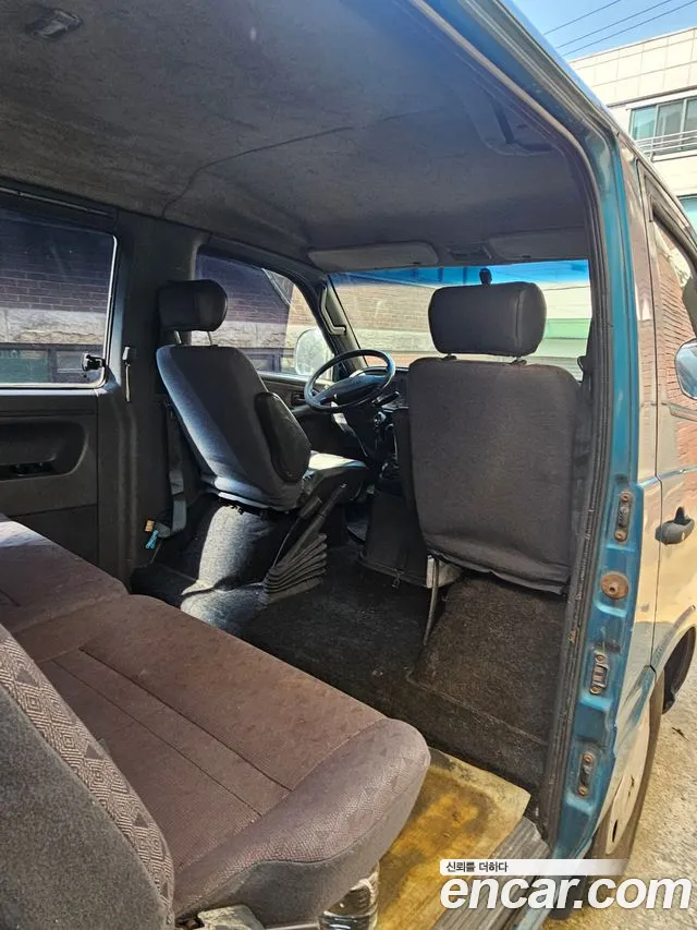 KG_Mobility_Ssangyong Istana 2000 thumb 4
