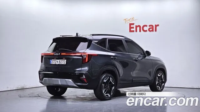 Kia Seltos 2023 thumb 2