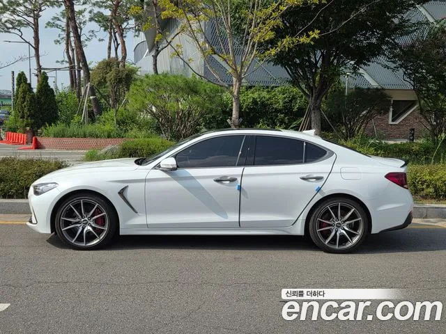 Genesis G70 2019 thumb 3