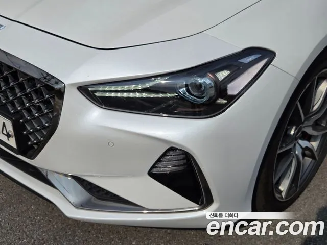 Genesis G70 2019 thumb 5
