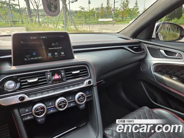 Genesis G70 2019 thumb 8