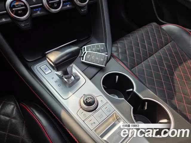 Genesis G70 2019 thumb 10