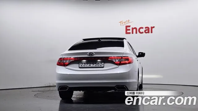 Hyundai Grandeur 2014 thumb 4