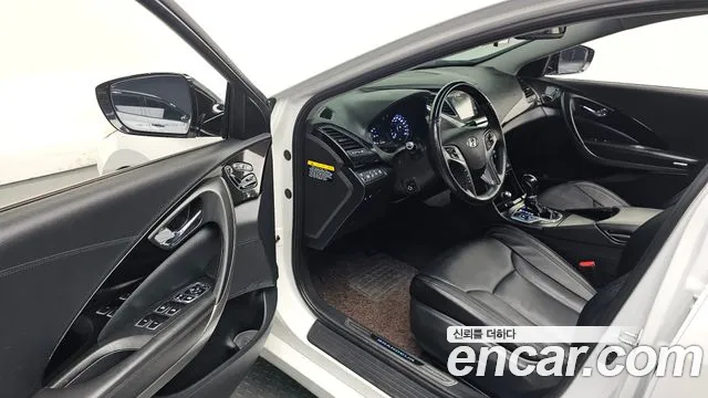 Hyundai Grandeur 2014 thumb 10