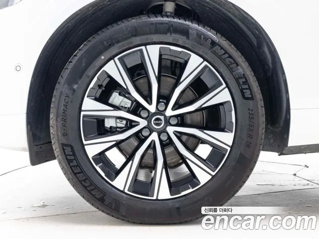 Volvo XC60 2024 thumb 6