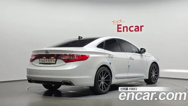 Hyundai Grandeur 2015 thumb 2
