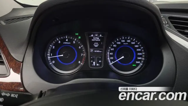 Hyundai Grandeur 2015 thumb 8