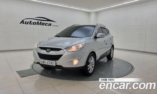 Hyundai Tucson 2010 thumb 12