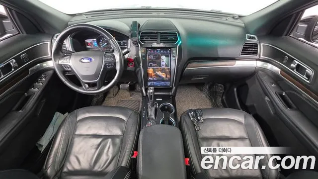 Ford Explorer 2016 thumb 7